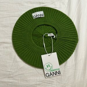 Ganni Flash Green Beret